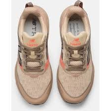NEW BALANCE FRESH FOAM HIERRO V9 DESERT CLAY HOMBRE