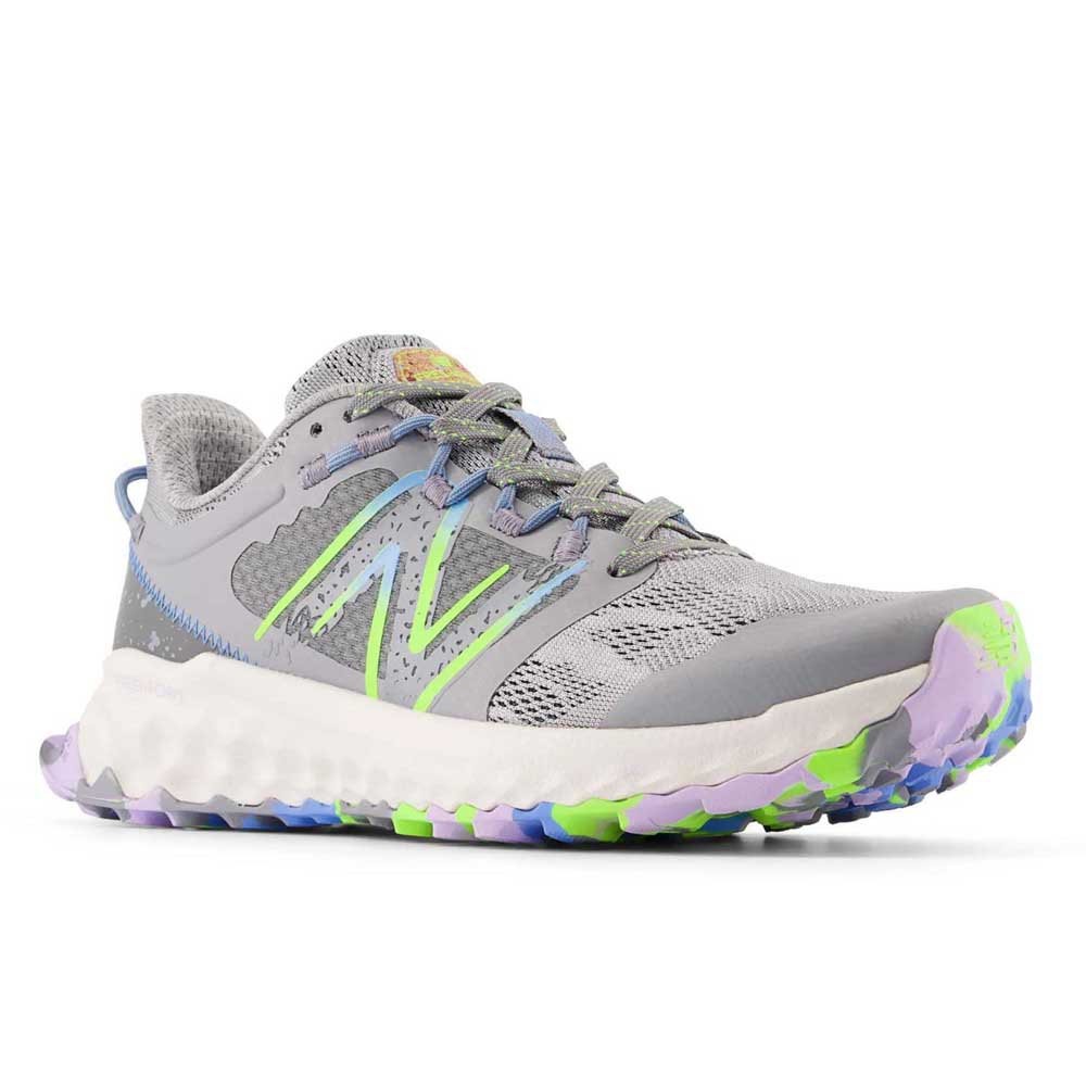 NEW BALANCE FRESH FOAM GAROÉ MUJER GRIS
