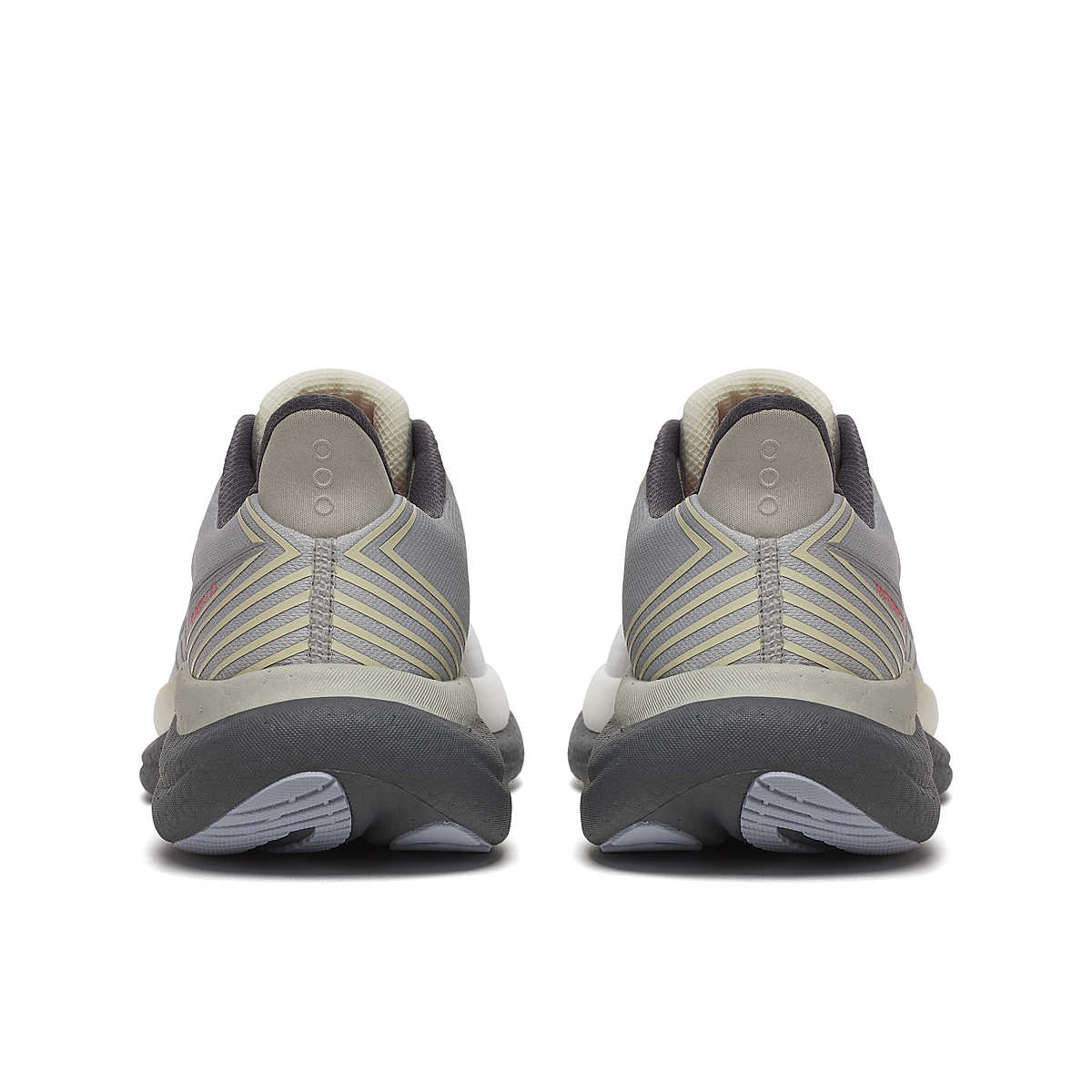 SAUCONY TRIUMPH 23 GREY SHADOW HOMBRE