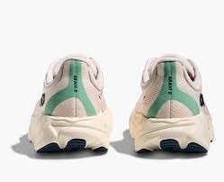 HOKA ARAHI 8 ROSE CREAM MUJER