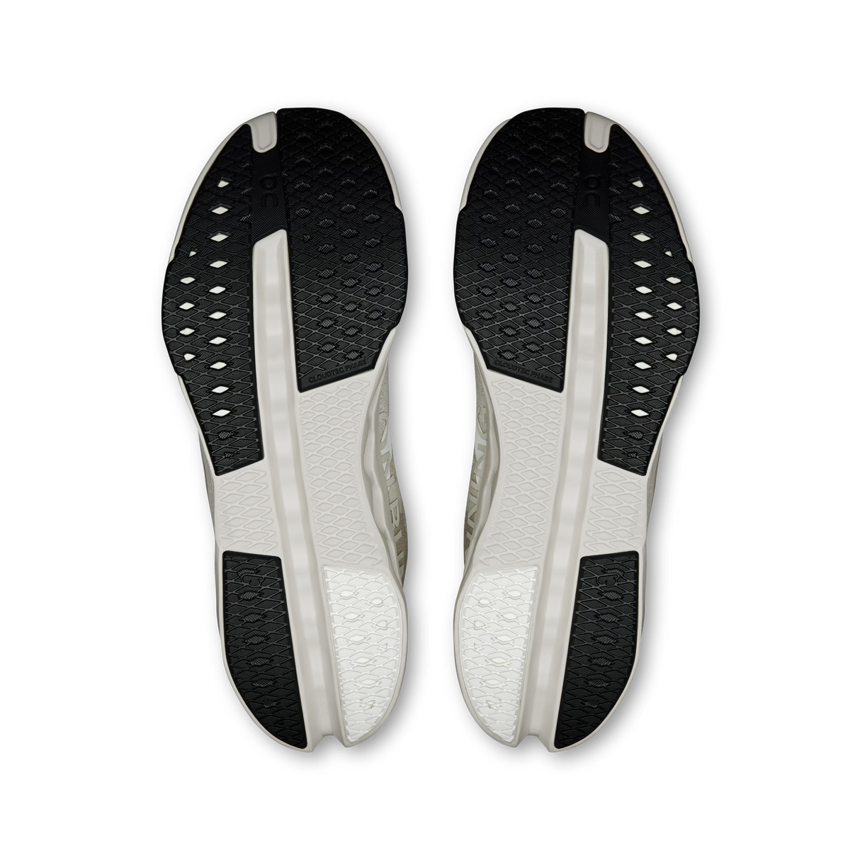 ON RUNNING CLOUDSURFER NEXT FOG IVORY