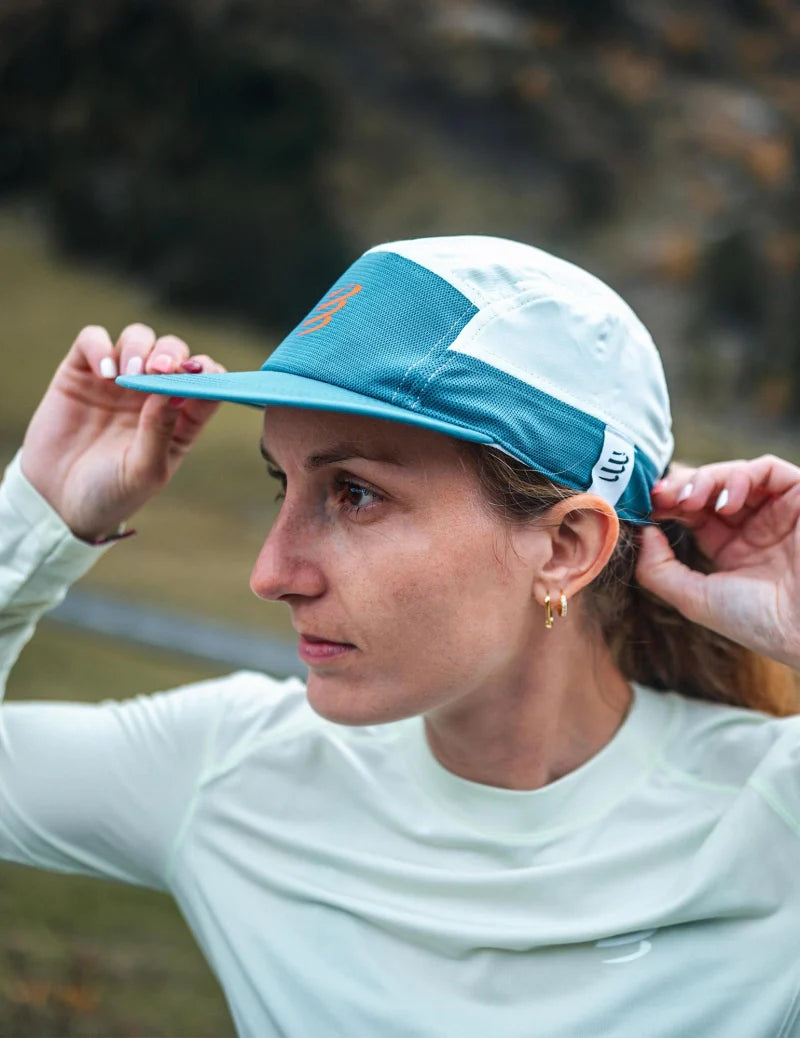 COMPRESSPORT 5 PANEL LIGHT CAP STARGAZER AQUA