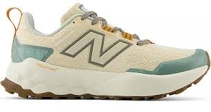 NEW BALANCE GAROÉ MUJER BEIGE VERDE