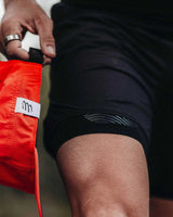 COMPRESSPORT TRAIL RACING OVERSHORT BLACK HOMBRE